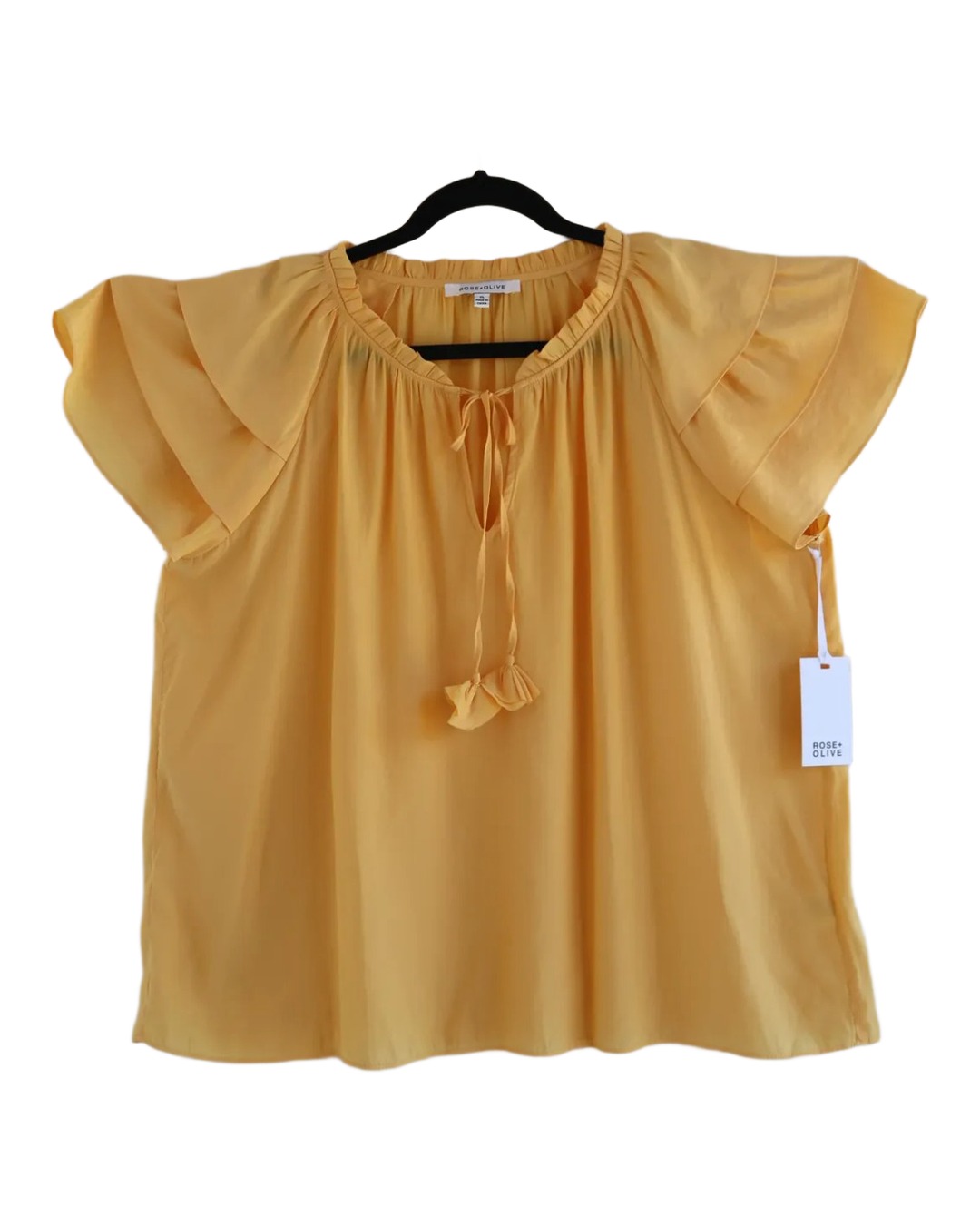 Blusa Amarilla con Borlas — ROSE + OLIVE